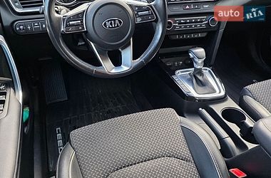 Хэтчбек Kia Ceed 2019 в Сарнах