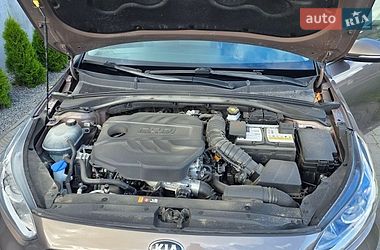 Хэтчбек Kia Ceed 2019 в Сарнах