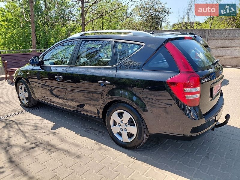 Универсал Kia Ceed 2009 в Кривом Роге