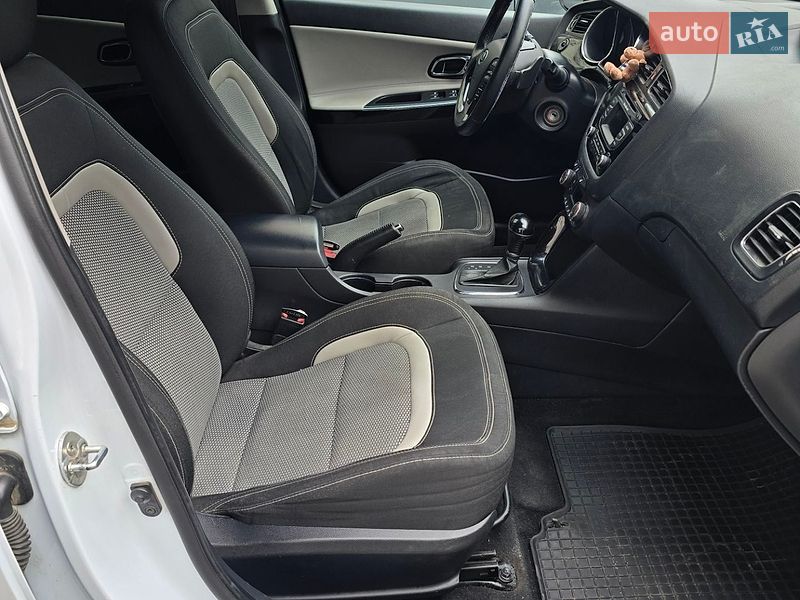Універсал Kia Ceed 2013 в Вінниці