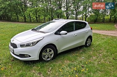 Хэтчбек Kia Ceed 2013 в Виннице