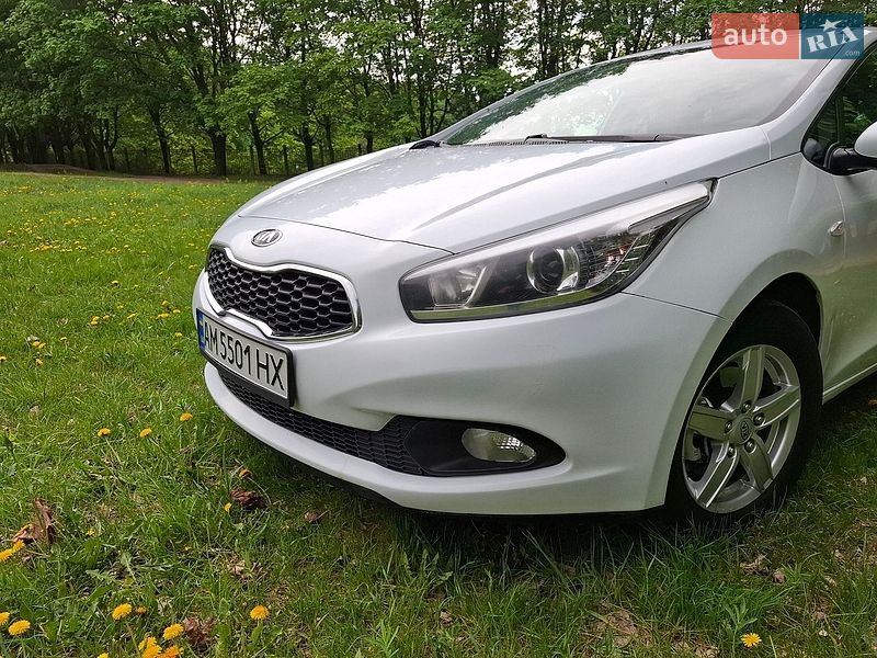 Хэтчбек Kia Ceed 2013 в Виннице
