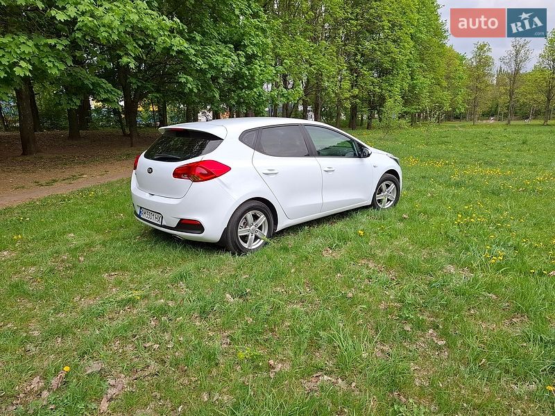 Хэтчбек Kia Ceed 2013 в Виннице