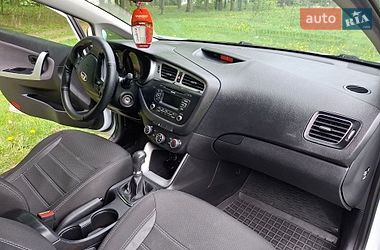 Хэтчбек Kia Ceed 2013 в Виннице