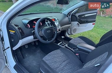 Хетчбек Kia Ceed 2009 в Львові