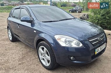 Хетчбек Kia Ceed 2008 в Чугуєві