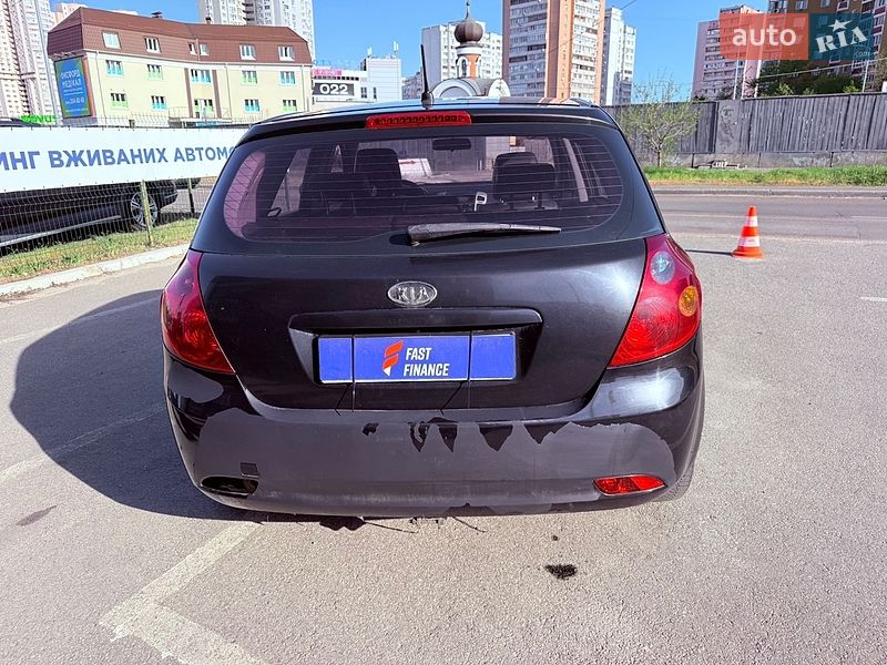 Хэтчбек Kia Ceed 2008 в Киеве