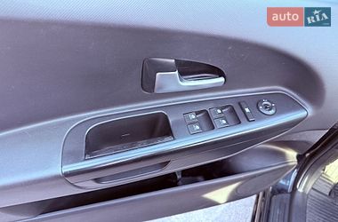 Хэтчбек Kia Ceed 2008 в Киеве