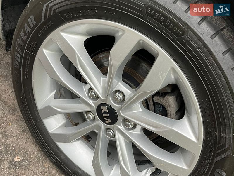Универсал Kia Ceed 2017 в Киеве