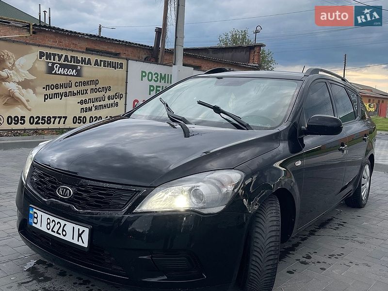 Универсал Kia Ceed 2009 в Лубнах