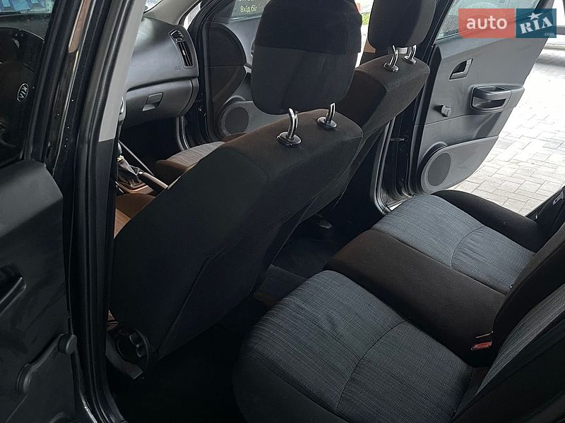 Универсал Kia Ceed 2009 в Лубнах