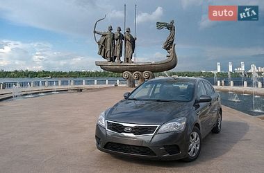 Универсал Kia Ceed 2010 в Киеве