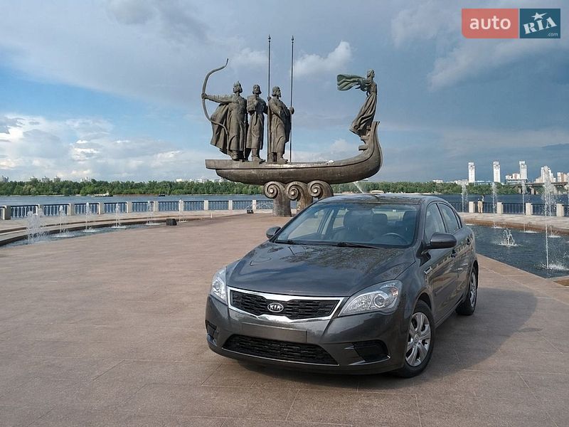 Универсал Kia Ceed 2010 в Киеве
