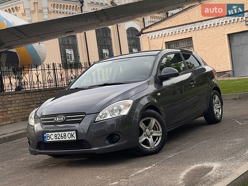 Хетчбек Kia Ceed 2008 в Києві