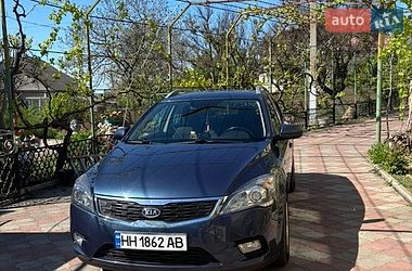 Универсал Kia Ceed 2009 в Овидиополе