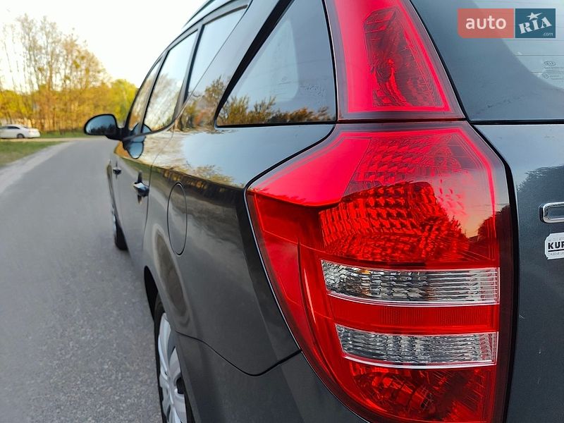 Универсал Kia Ceed 2009 в Киеве