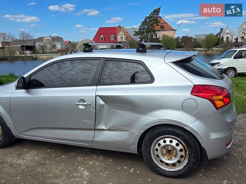 Хетчбек Kia Ceed 2008 в Львові