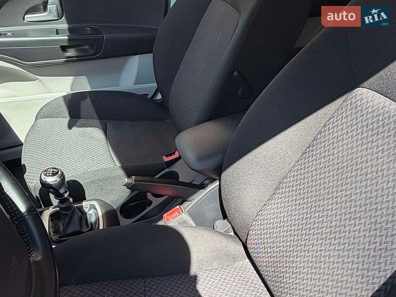 Універсал Kia Ceed 2008 в Збаражі фото 17 Універсал Kia Ceed 2008 в Збаражі