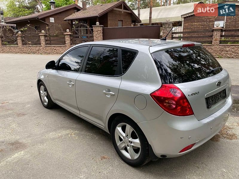 Хетчбек Kia Ceed 2008 в Києві