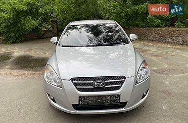 Хетчбек Kia Ceed 2008 в Києві