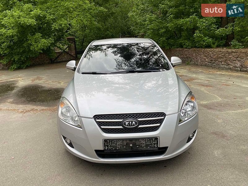 Хетчбек Kia Ceed 2008 в Києві