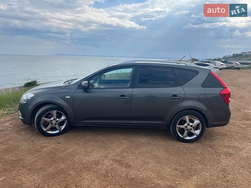 Универсал Kia Ceed 2010 в Николаеве фото 4 Универсал Kia Ceed 2010 в Николаеве