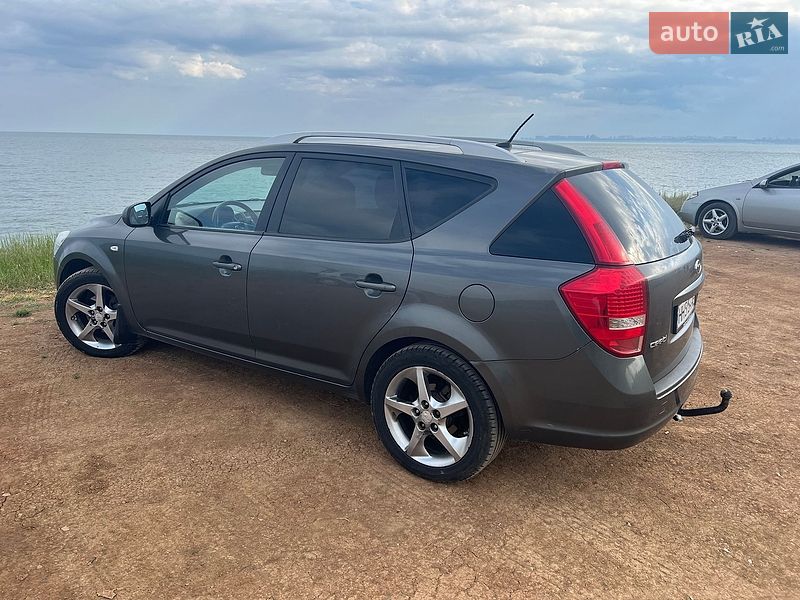 Универсал Kia Ceed 2010 в Николаеве фото 5 Универсал Kia Ceed 2010 в Николаеве