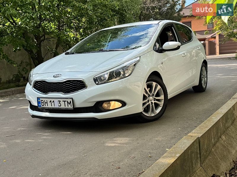 Хетчбек Kia Ceed 2013 в Одесі