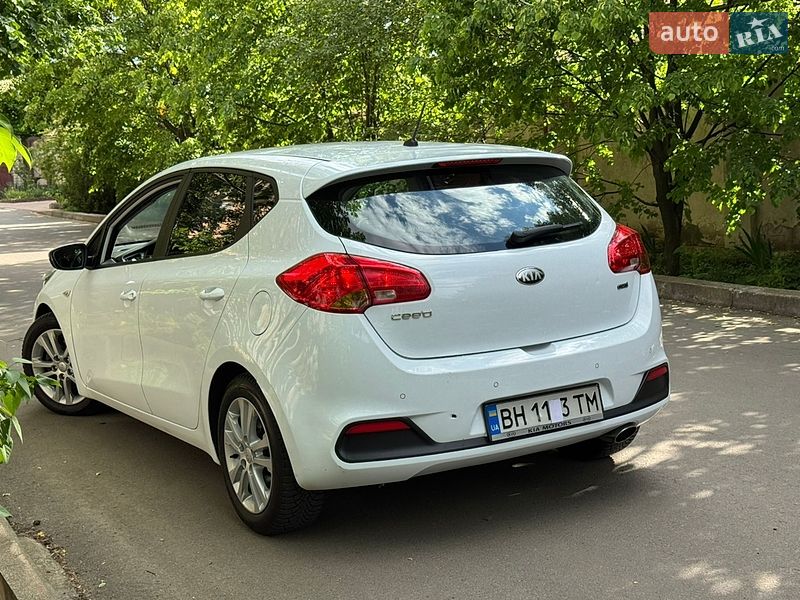 Хетчбек Kia Ceed 2013 в Одесі