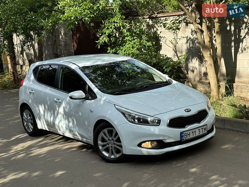 Хетчбек Kia Ceed 2013 в Одесі