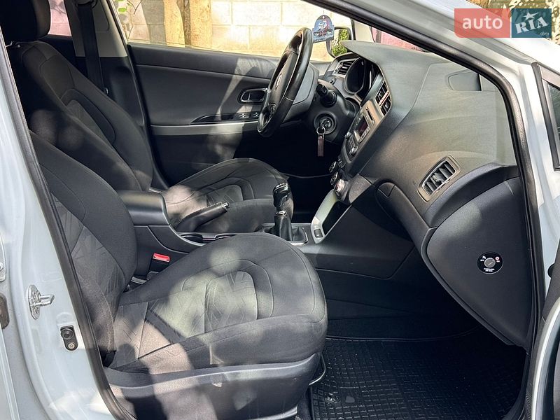 Хетчбек Kia Ceed 2013 в Одесі