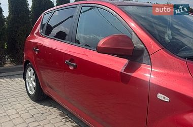 Хэтчбек Kia Ceed 2008 в Львове