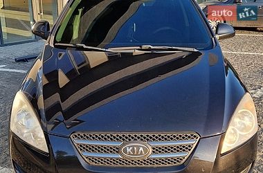 Хетчбек Kia Ceed 2008 в Ужгороді