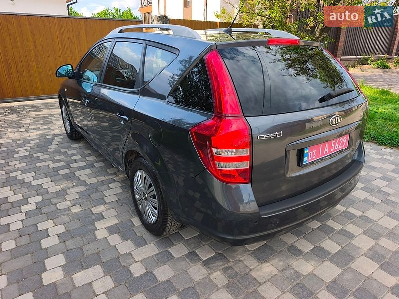 Универсал Kia Ceed 2010 в Полтаве