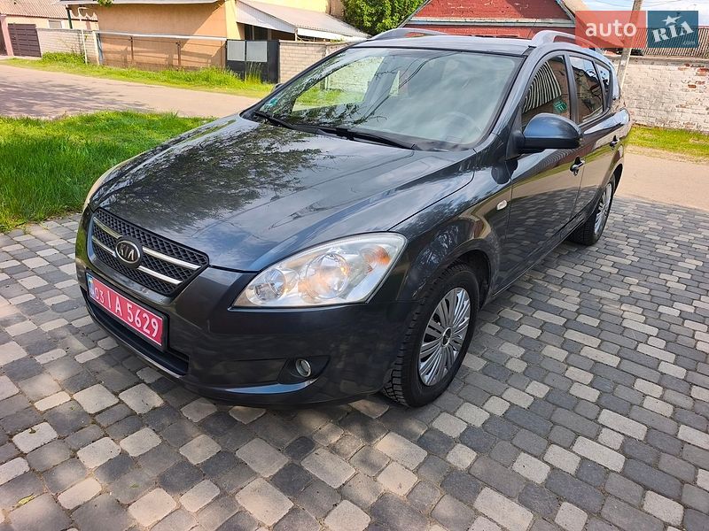 Универсал Kia Ceed 2010 в Полтаве