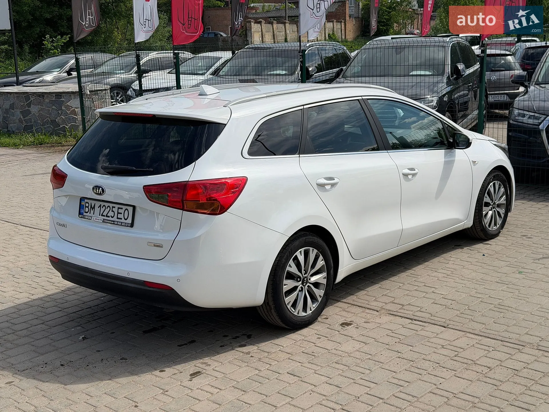 2017 Kia Cee'd - мініатюра 14
