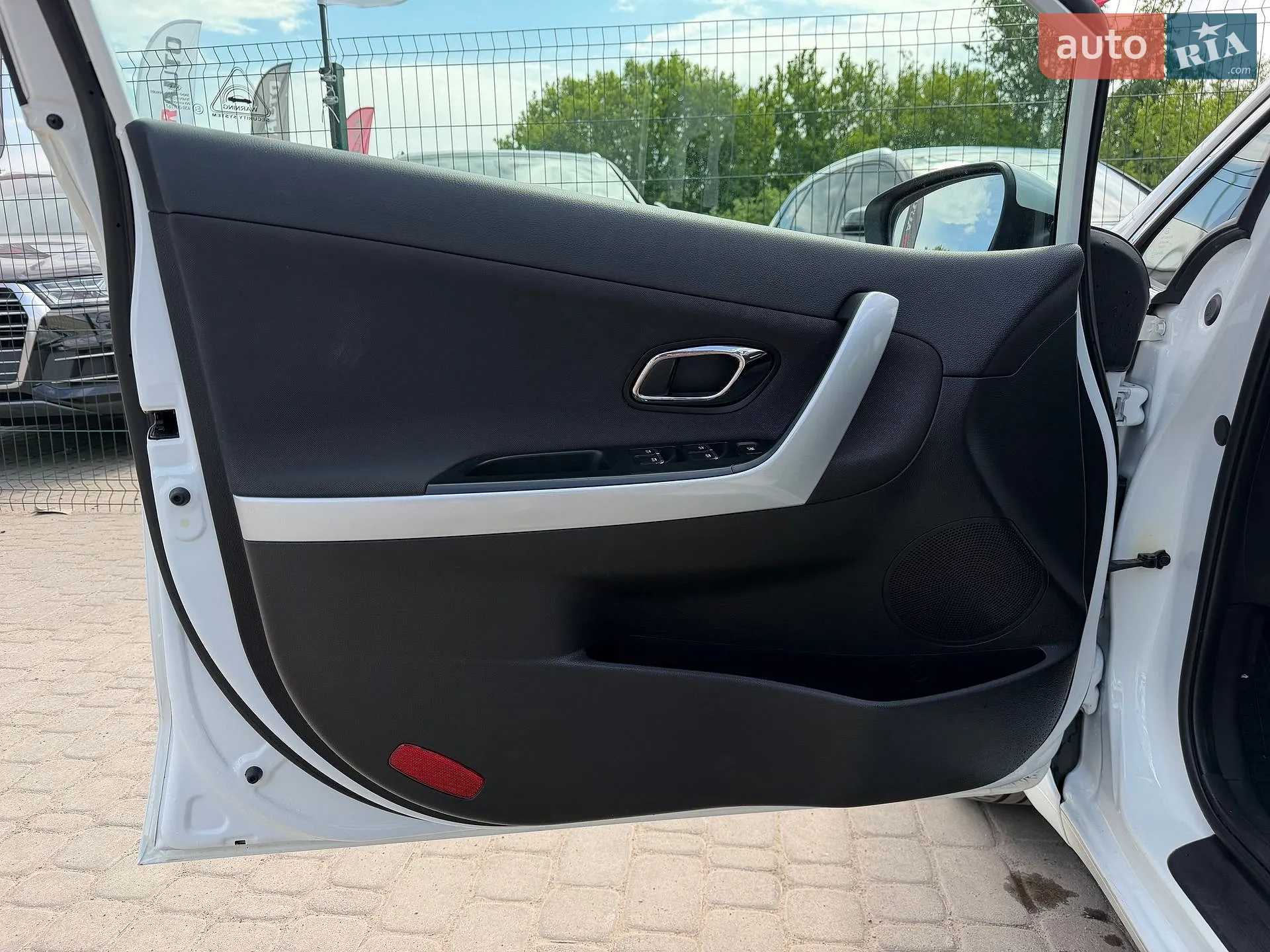 2017 Kia Cee'd - мініатюра 23