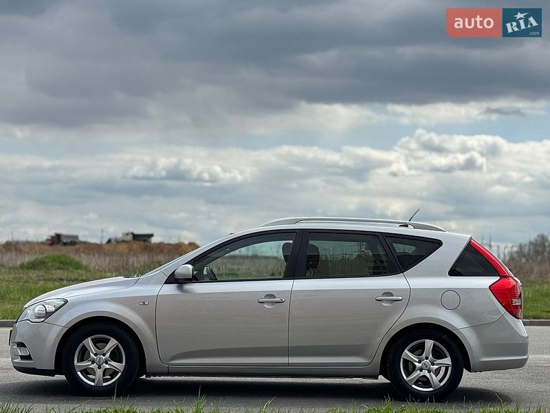 Універсал Kia Ceed 2009 в Вінниці