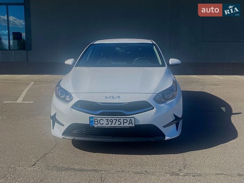 Хэтчбек Kia Ceed 2022 в Львове