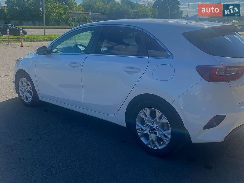 Хэтчбек Kia Ceed 2022 в Львове