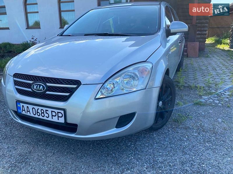 Хэтчбек Kia Ceed 2007 в Ярмолинцах