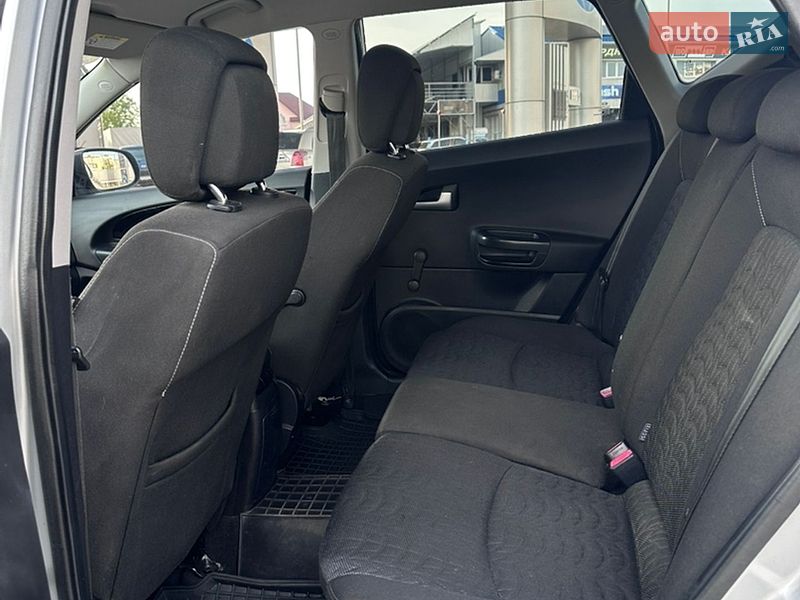 Универсал Kia Ceed 2010 в Хмельницком