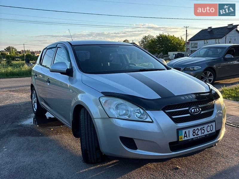 Хэтчбек Kia Ceed 2008 в Белогородке