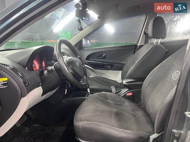Универсал Kia Ceed 2009 в Киеве