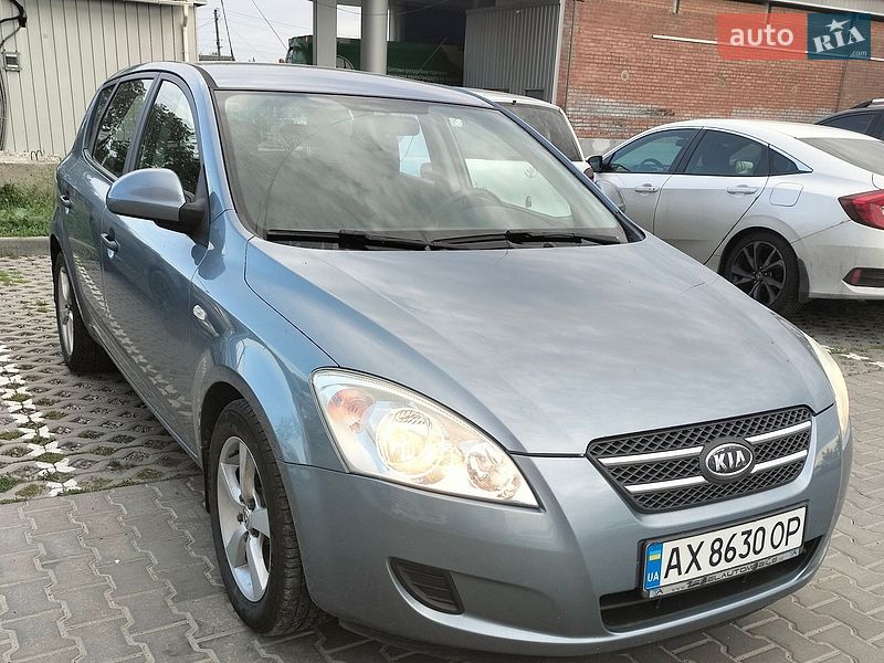 Хэтчбек Kia Ceed 2007 в Полтаве