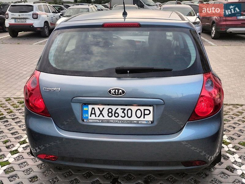 Хэтчбек Kia Ceed 2007 в Полтаве