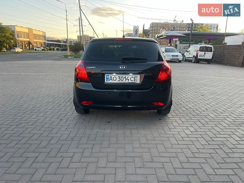 Хетчбек Kia Ceed 2007 в Ужгороді