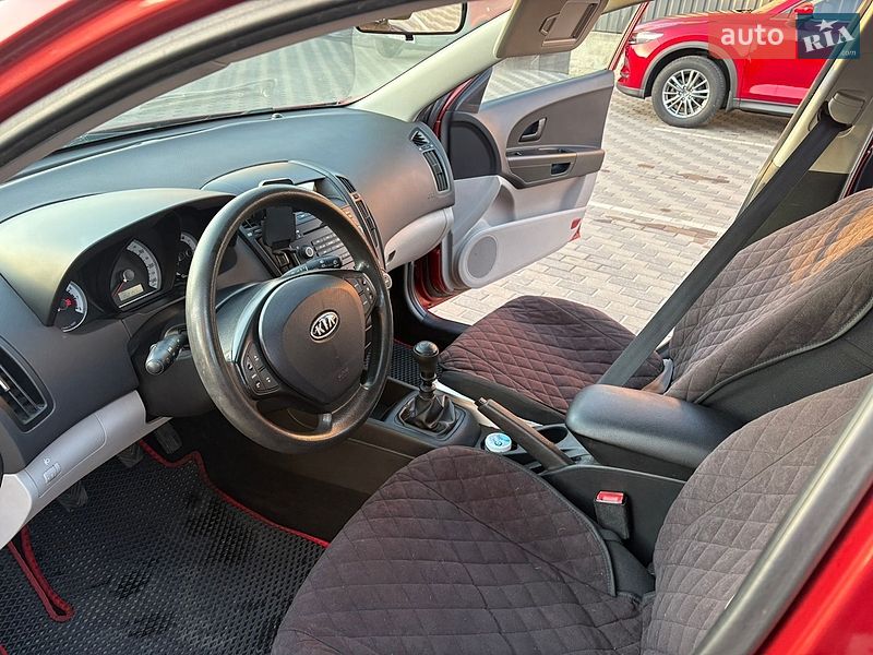 Универсал Kia Ceed 2008 в Киеве