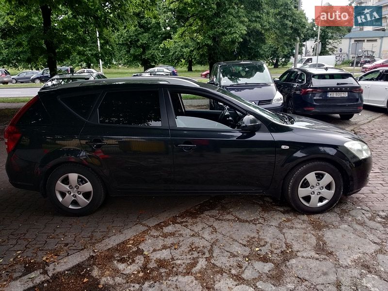 Універсал Kia Ceed 2008 в Стебнику