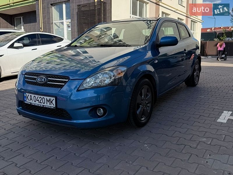 Хэтчбек Kia Ceed 2010 в Софиевской Борщаговке фото 2 Хэтчбек Kia Ceed 2010 в Софиевской Борщаговке